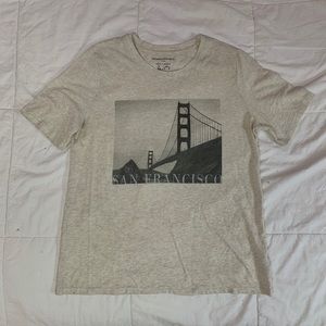 Women’s banana republic graphic T-shirt